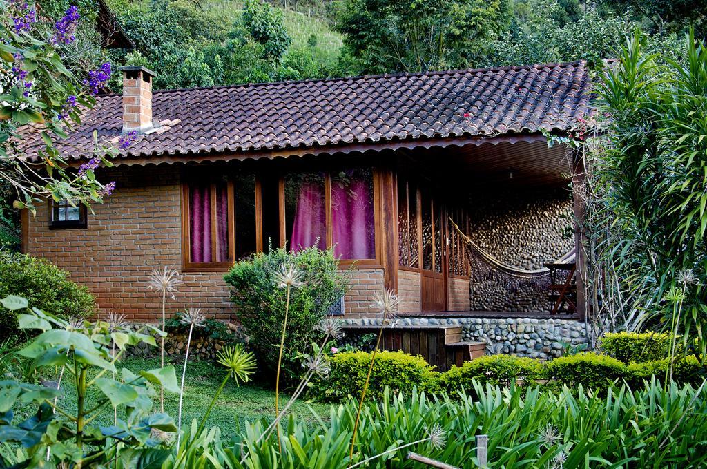 Pousada Das Araucarias Visconde De Maua Rum bild